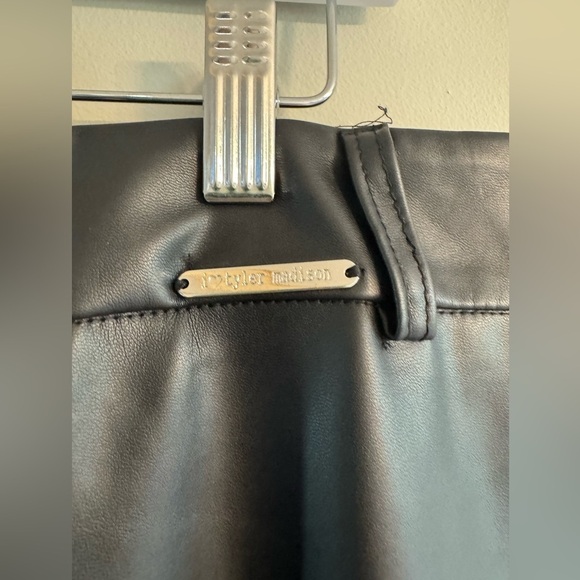 I love Tyler Madison pleather crop pant - Picture 5 of 6